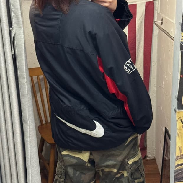 90s 나이키 올드스쿨 바람막이 후면 빅 스우시 포인트 레드 블랙