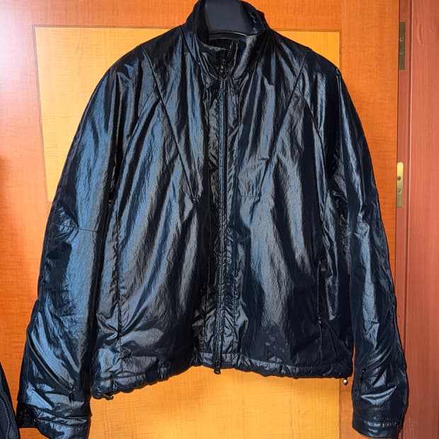 인사일런스 점퍼 m