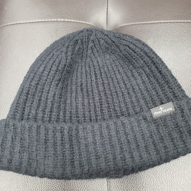 스톤아일랜드 울 비니