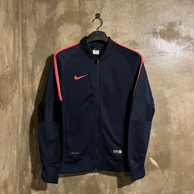 나이키 드라이핏 트랙탑