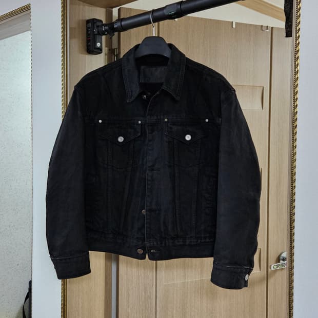 본바트 블랙 코티드 데님자켓