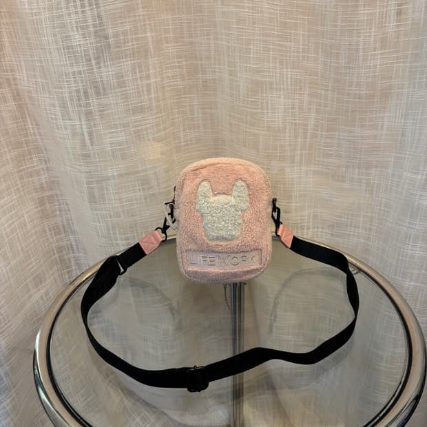 정품 라이프워크 뽀글이 크로스백    