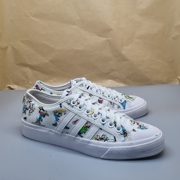 아디다스 니짜x디즈니구피 운동화260
