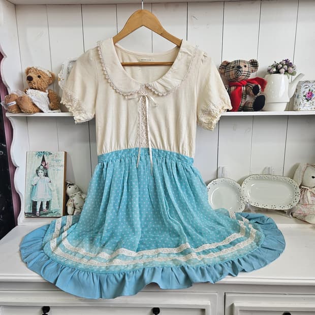 Axes Femme) 마카롱 하늘색 도트 레이스