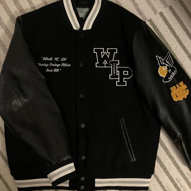 칼하트wip 월드 스타디움 자켓 L