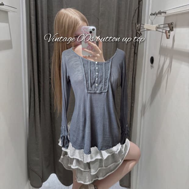 Vintage 00s button up top