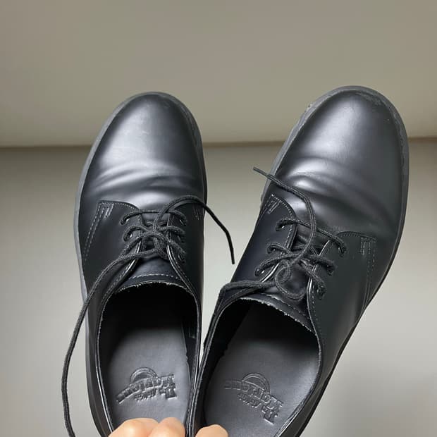 닥터마틴 1461 모노 블랙