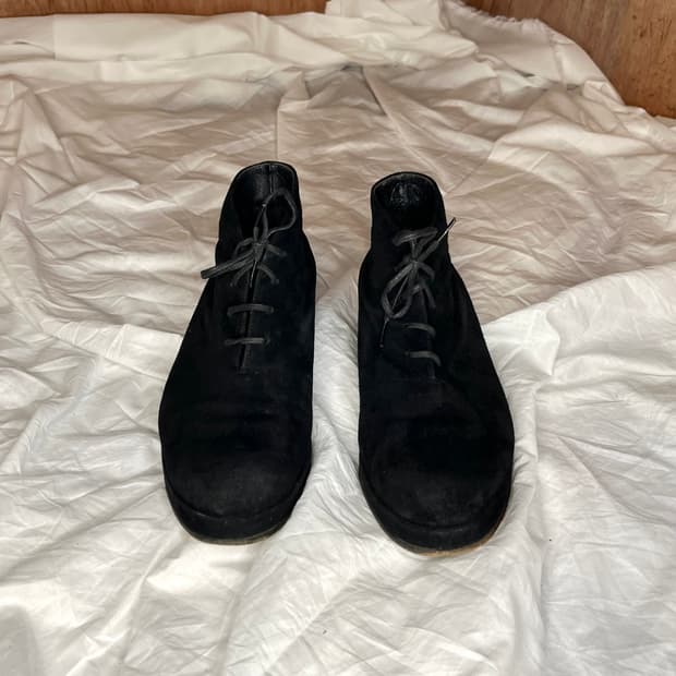 꼼데가르송 트리콧 블랙 스웨이드 웨지 레이스업 앵클부츠