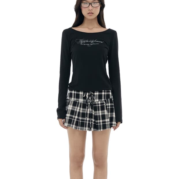 (새상품) 클리시어 Kleen club letter top, Black