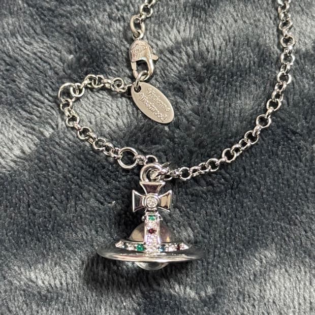 비비안웨스트우드 orb 목걸이