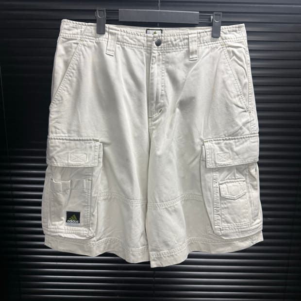 아디다스 이퀍먼트 건빵 베이지 카고 반바지 쇼츠 올드스쿨 110 36