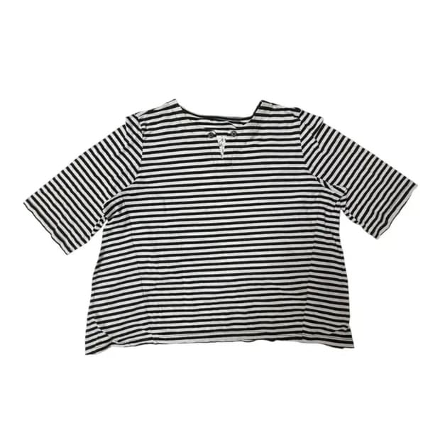 JPN 블랙 디테일 스트라이프 반팔티 OS