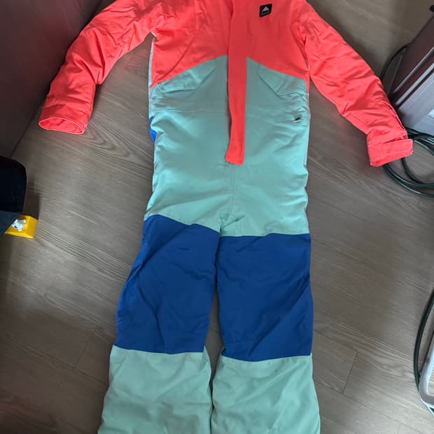 버튼 키즈 스키보드복 s사이즈