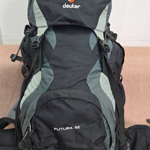 도이터 FUTURA 32 등산 배낭 블랙