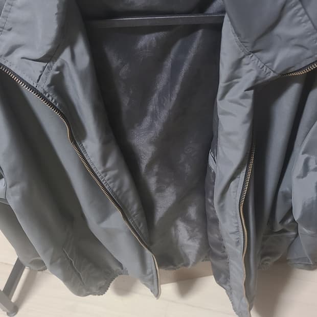 디스이즈네버댓 INTL 팀 자켓 차콜