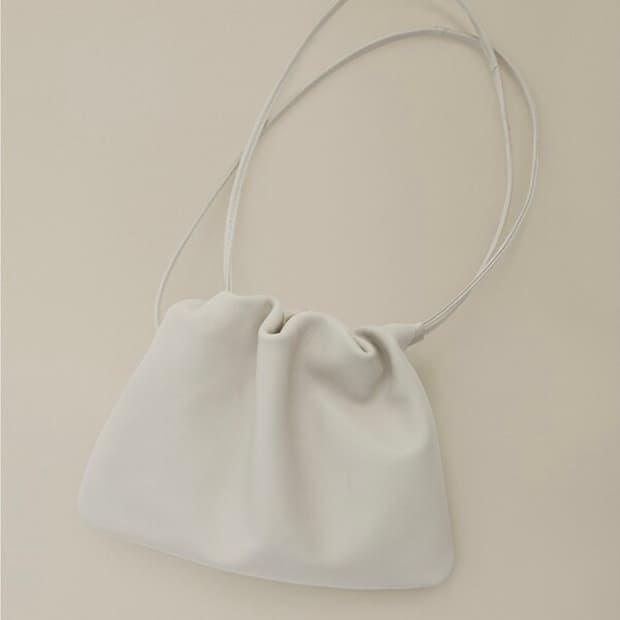 낫띵리튼 넬라 백 라이트 베이지