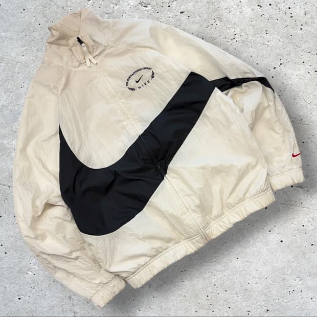 [M] 나이키 빅스우시 바람막이 화이트/블랙 B348