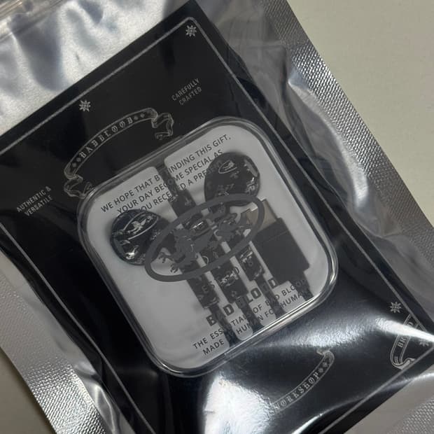 배드블러드 한정판 이어폰 미개봉