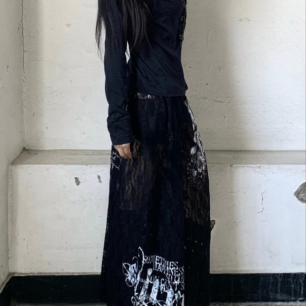 Lace Skull script long skirt