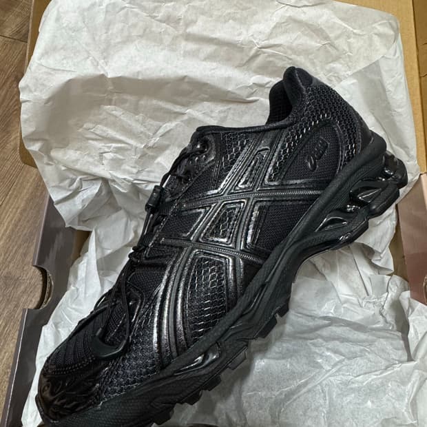 아식스 언어펙티드 젤님버스 10.1