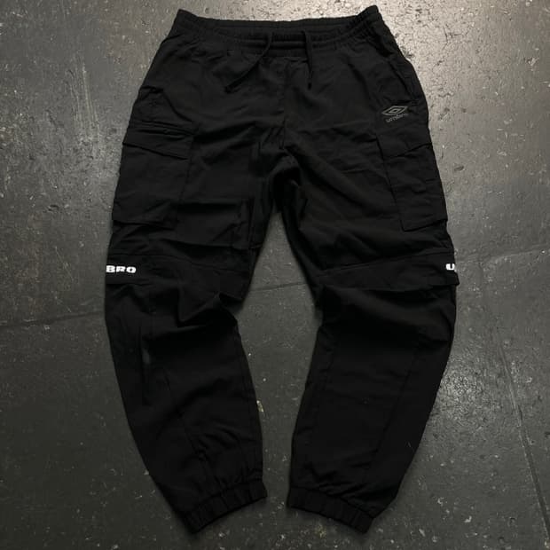 105 엄브로 카고 나일론 팬츠