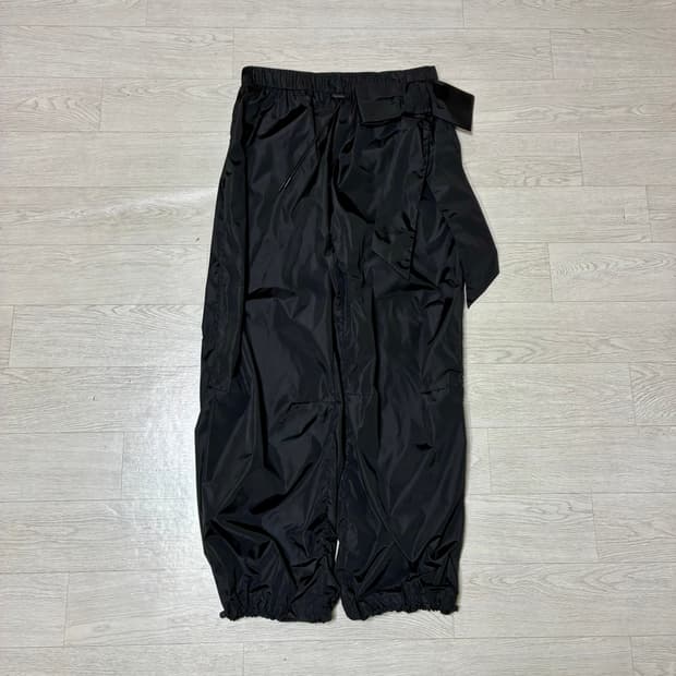 [L] 시몬로샤 24SS 나일론 스트링 팬츠