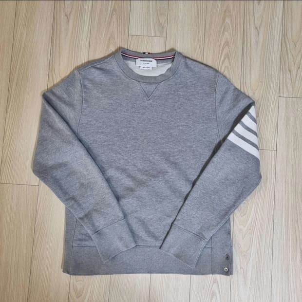 톰브라운 그레이 맨투맨