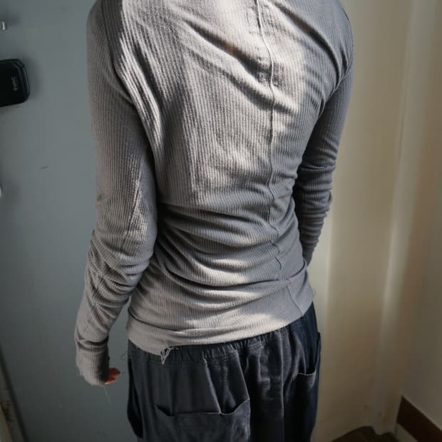 릭 오웬스 롱 슬리브 그레이