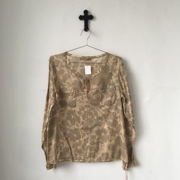 Lace up point ethnic mood top