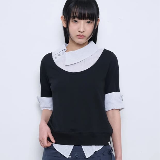뚜오미오 ASYMMETRIC COLLAR TOP [BLACK]