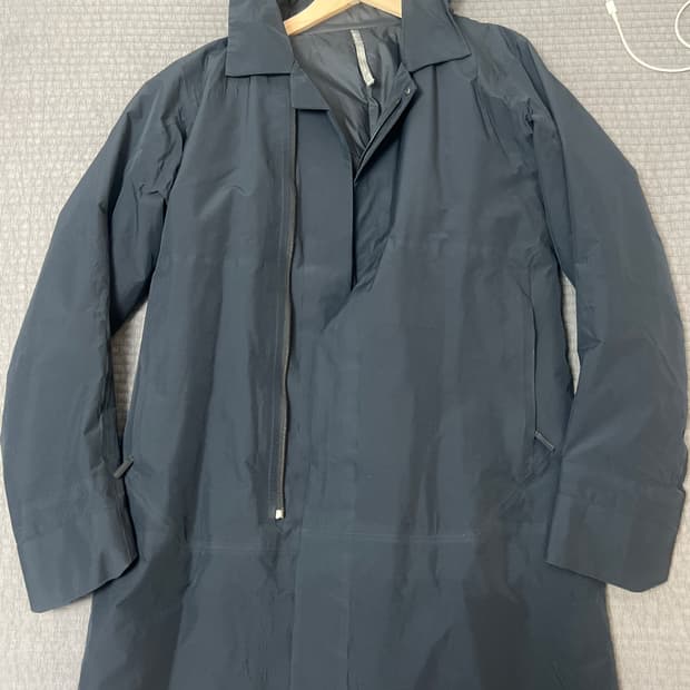 Veilance galvanic is coat