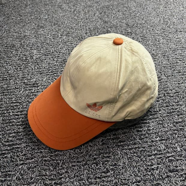 00s 아디다스 올드스쿨 투톤 배색 볼캡 3193