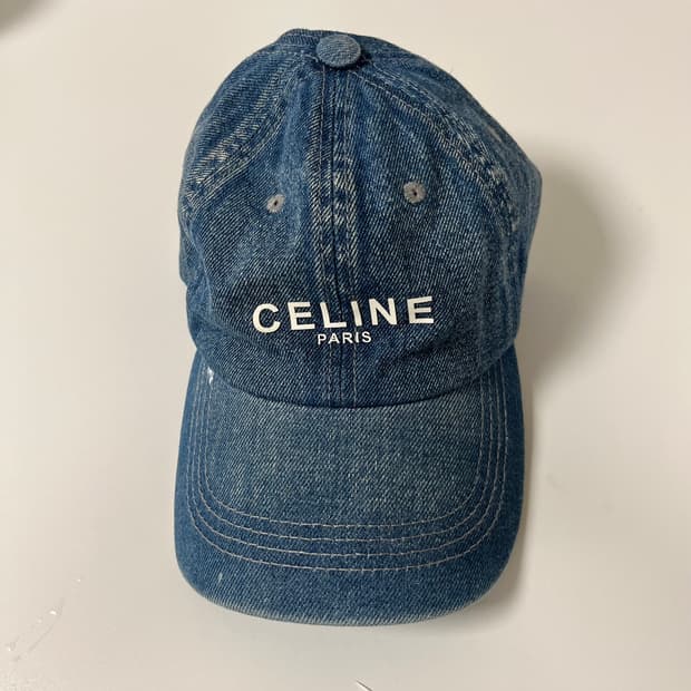 셀린느 로고 베이스볼 캡트레일 워시 모자