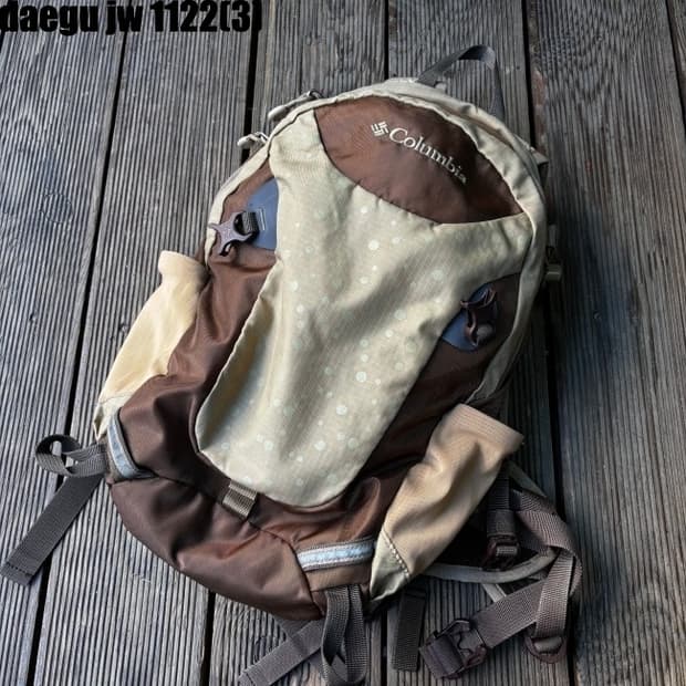 콜럼비아 도트 백팩