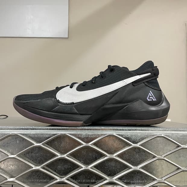 나이키 줌 프릭 2 블랙 메탈릭 실버 285 (gr-4703)