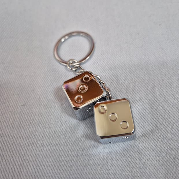 스투시 다이스 키체인