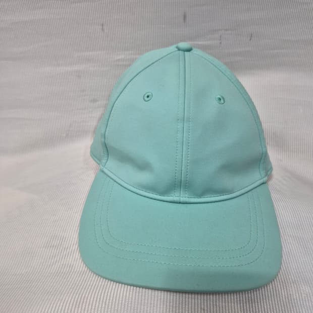 룰루레몬 민트색 볼캡 모자