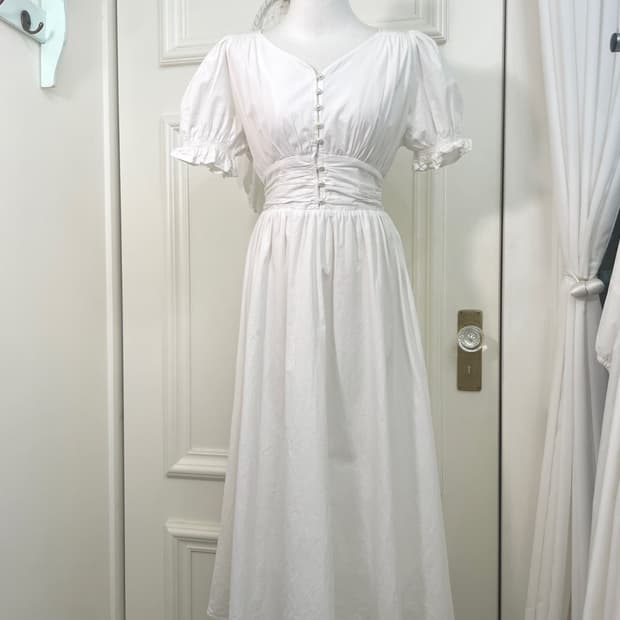 white waist shirring pearl button cotton