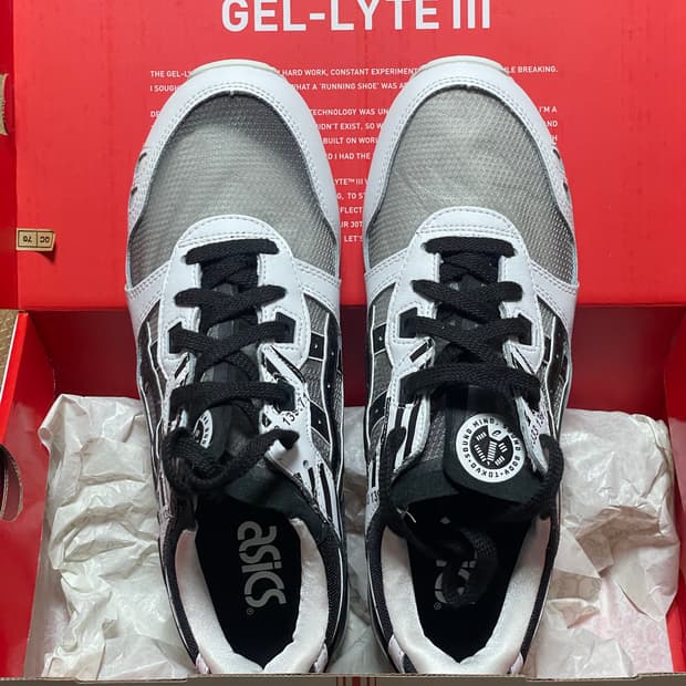 아식스 운동화 여름용 255mm