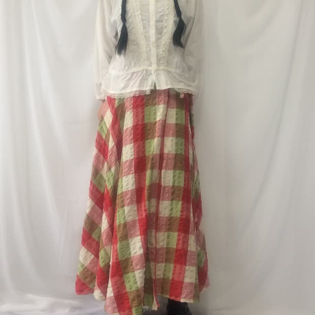 Lace trimming blouse