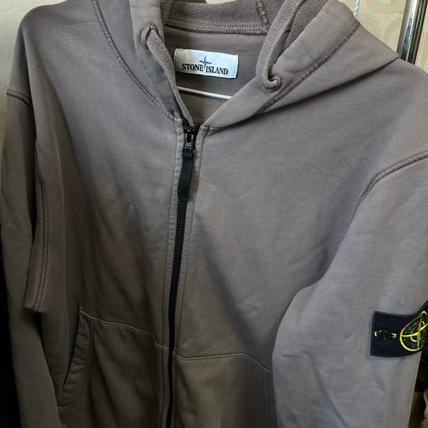 스톤아일랜드 후드집업