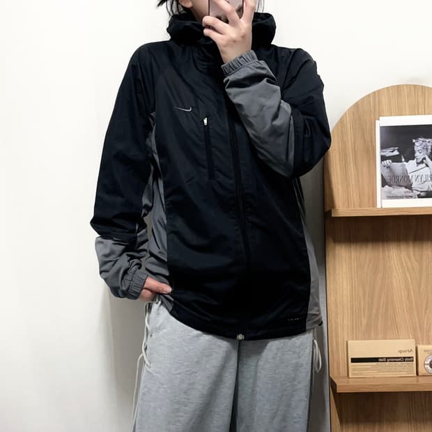 [정품] 나이키 블랙 그레이 스우시 병아리 바막 [ M ]