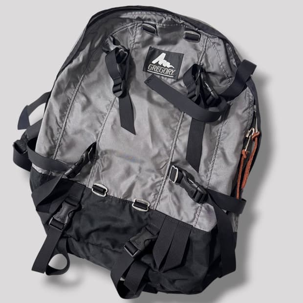 그레고리 구로고 데이앤하프 그레이 백팩