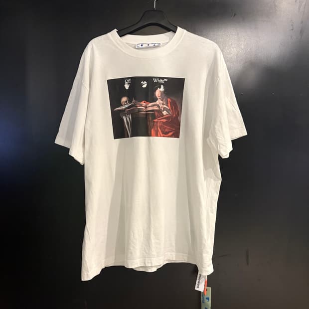 오프화이트 카라바지오 티셔츠