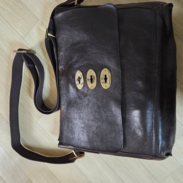 멀버리 크로스백