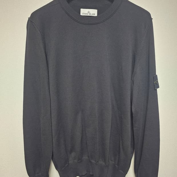 스톤아일랜드 소프트 크루넥 니트 23SS