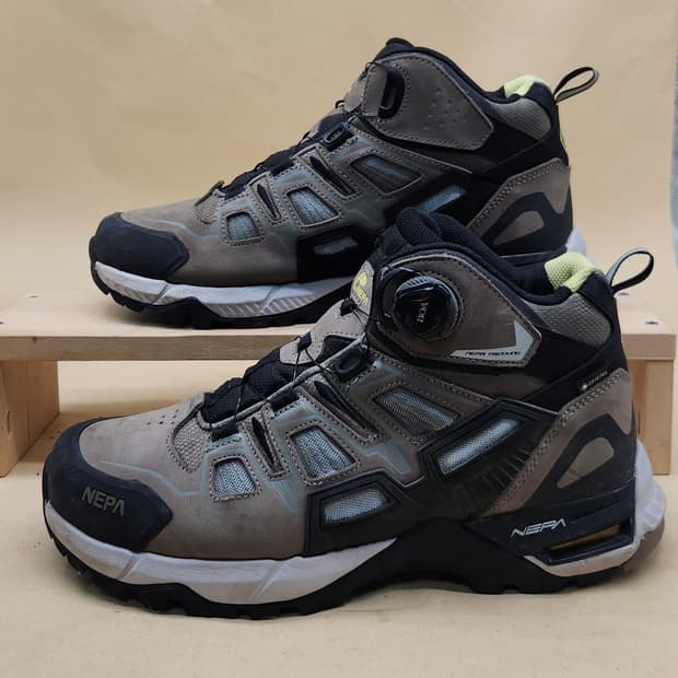 네파 체레토 고어텍스 등산화 275