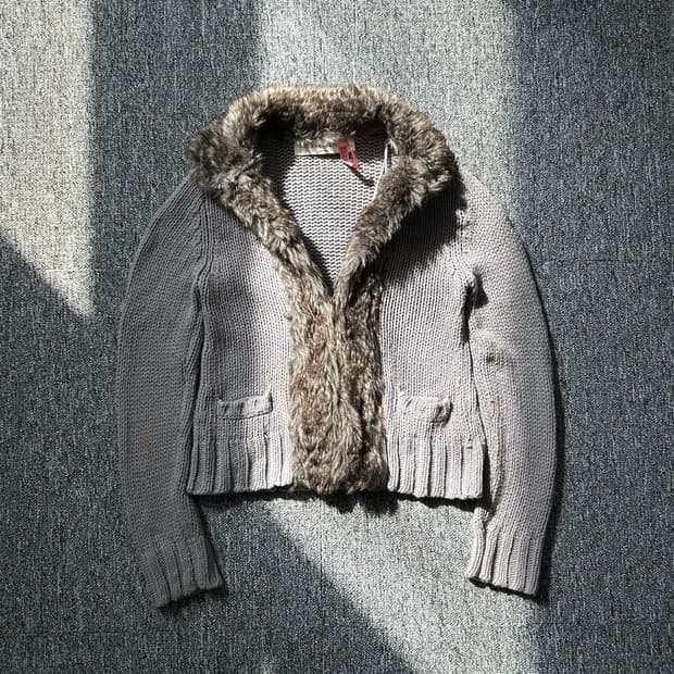 자라 퍼 트리밍 가디건 