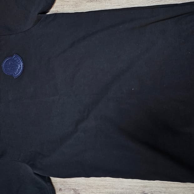 [A] 몽클레어 정품 반팔티 티셔츠 m