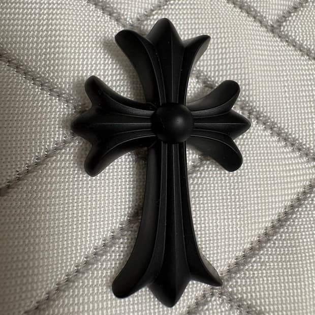 [정품] 크롬하츠 실리크롬 CH 크로스 펜던트 블랙